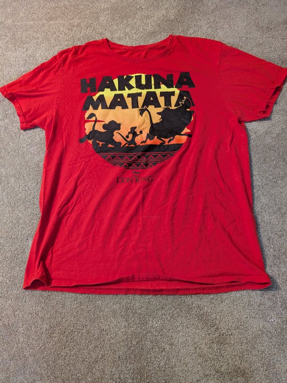 Disney Lion King Hakuna Matata T-Shirt Mens Large Red Timon Pumba Simba
